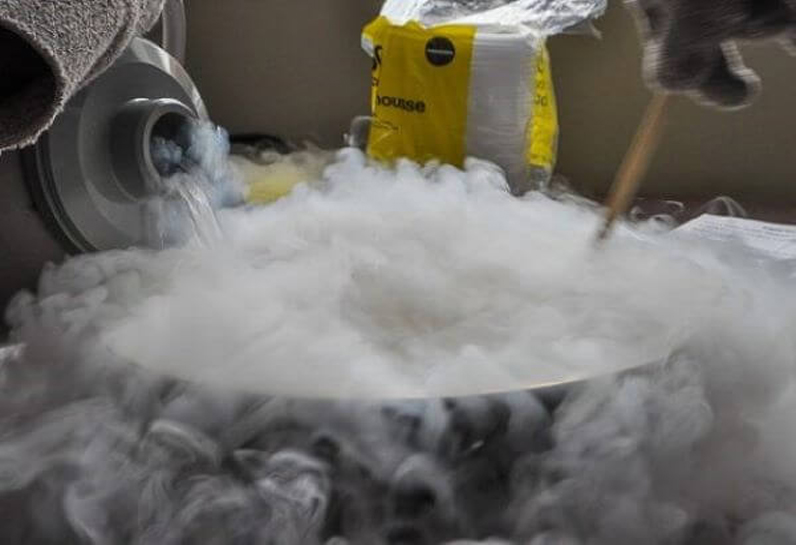 خواص فیزیکی و شیمیایی اکسیژن مایع